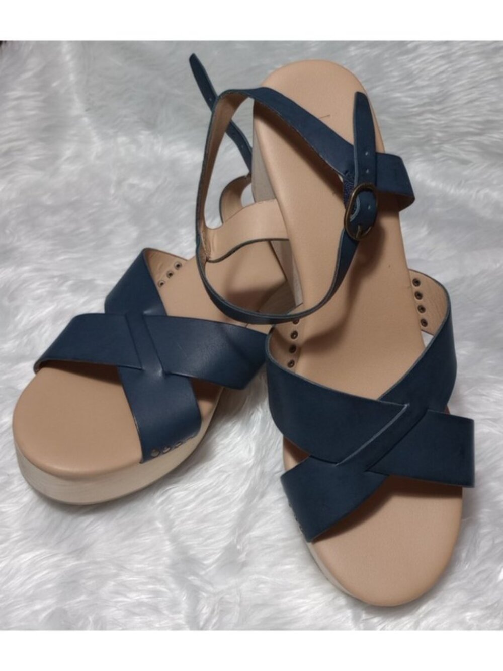 New Loft Navy Blue Wedge Sandals Women's Size 7.5 M